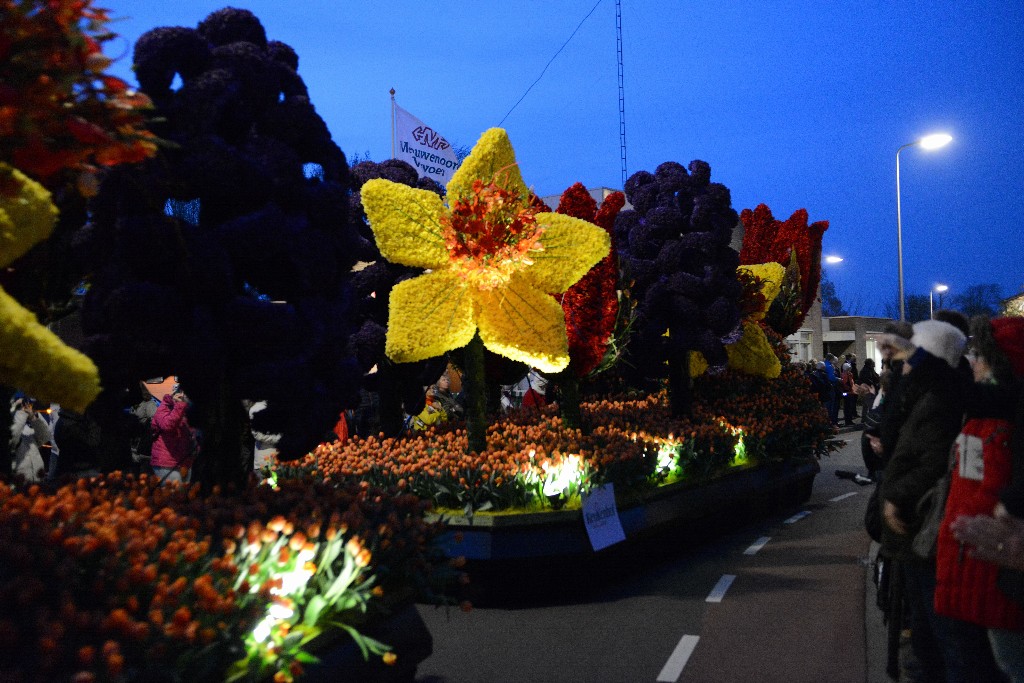 ../Images/Bloemencorso 2015 151.jpg